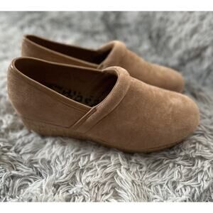 Women's Tan Suede Slip-On Wedge Shoes